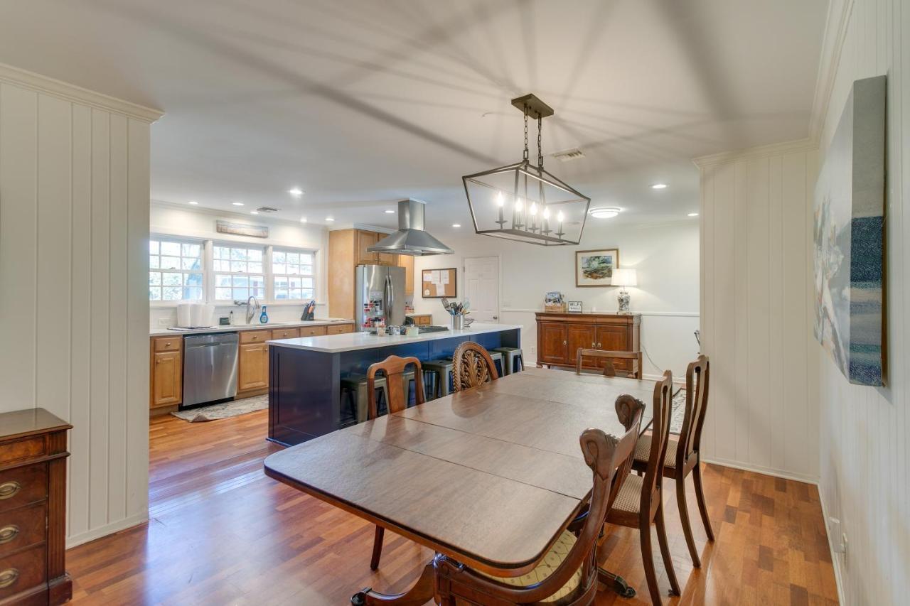 Spacious St Simons Island Vacation Rental With Pool! St. Simons Island Bagian luar foto
