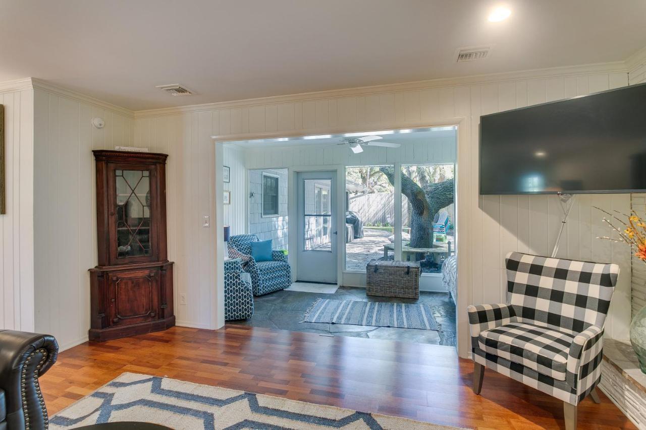 Spacious St Simons Island Vacation Rental With Pool! St. Simons Island Bagian luar foto