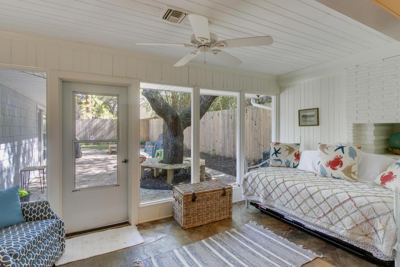 Spacious St Simons Island Vacation Rental With Pool! St. Simons Island Bagian luar foto