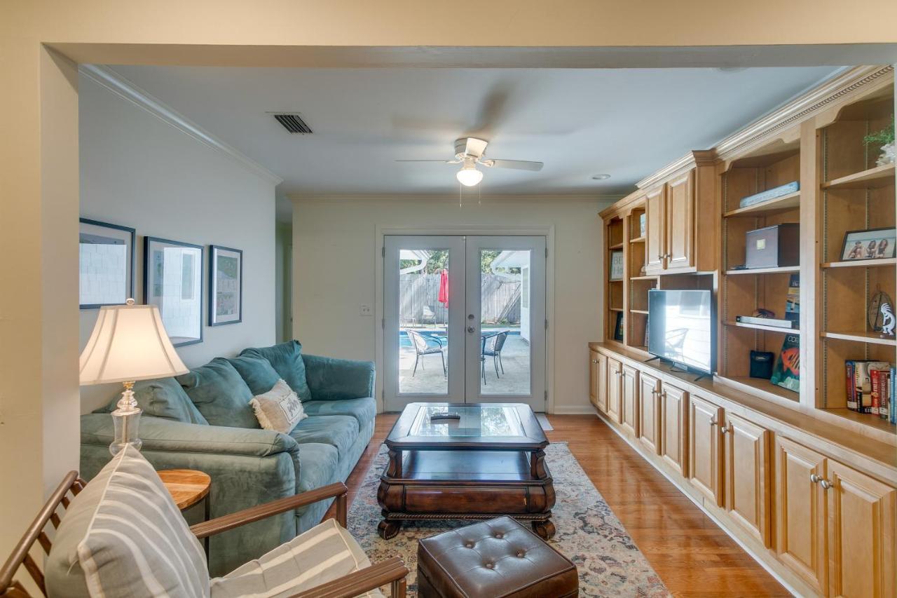 Spacious St Simons Island Vacation Rental With Pool! St. Simons Island Bagian luar foto